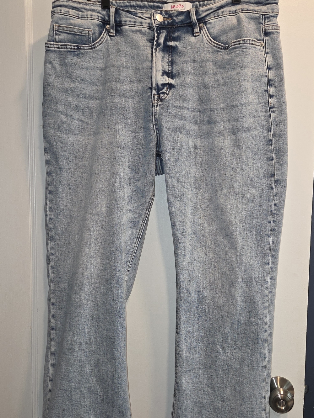 MoCo Boutique Women's Jeans in Light Wash Blue, SIZE 16W